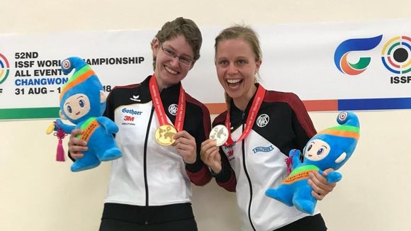  Foto: DSB / Kerstin Schmidt (links) und Jana Landwehr - hier bei der WM 2018 in Changwon - liefern sich bei jedem Rennen einen packenden Zweikampf. Auch bei der DM in Schmallenberg? 