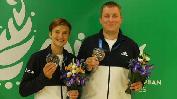  Foto: Team Deutschland / Sandra und Christian Reitz holten Bronze im Mixed-Wettbewerb mit der Luftpistole. 