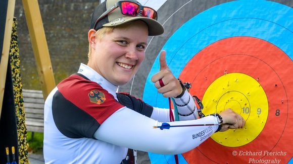  Foto: Eckhard Frerichs / Daumen hoch für Michelle Kroppen für eine sensationelle WM. 