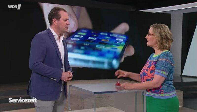 WDR Servicezeit mit Yvonne Willicks – RA Terhaag live im Studio Im Gespräch mit Moderatorin Yvonne Willicks erklärt Michael Terhaag, worauf Verbraucher bei Gesundheits-Apps achten müssen – und wann ein Widerruf noch greift.