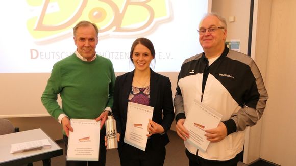  Foto: DSB / Hans-Heinrich von Schönfels, Alice Laufer und Stefan Rinke stehen für die Kampagne 